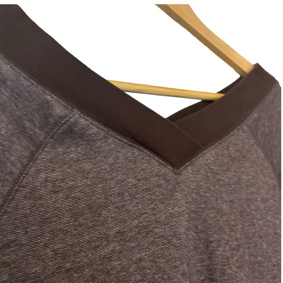 Columbia Shirt Womens Medium Long Sleeve Outdoor V Neck Casual Stretch XCQ - Picture 3 of 9